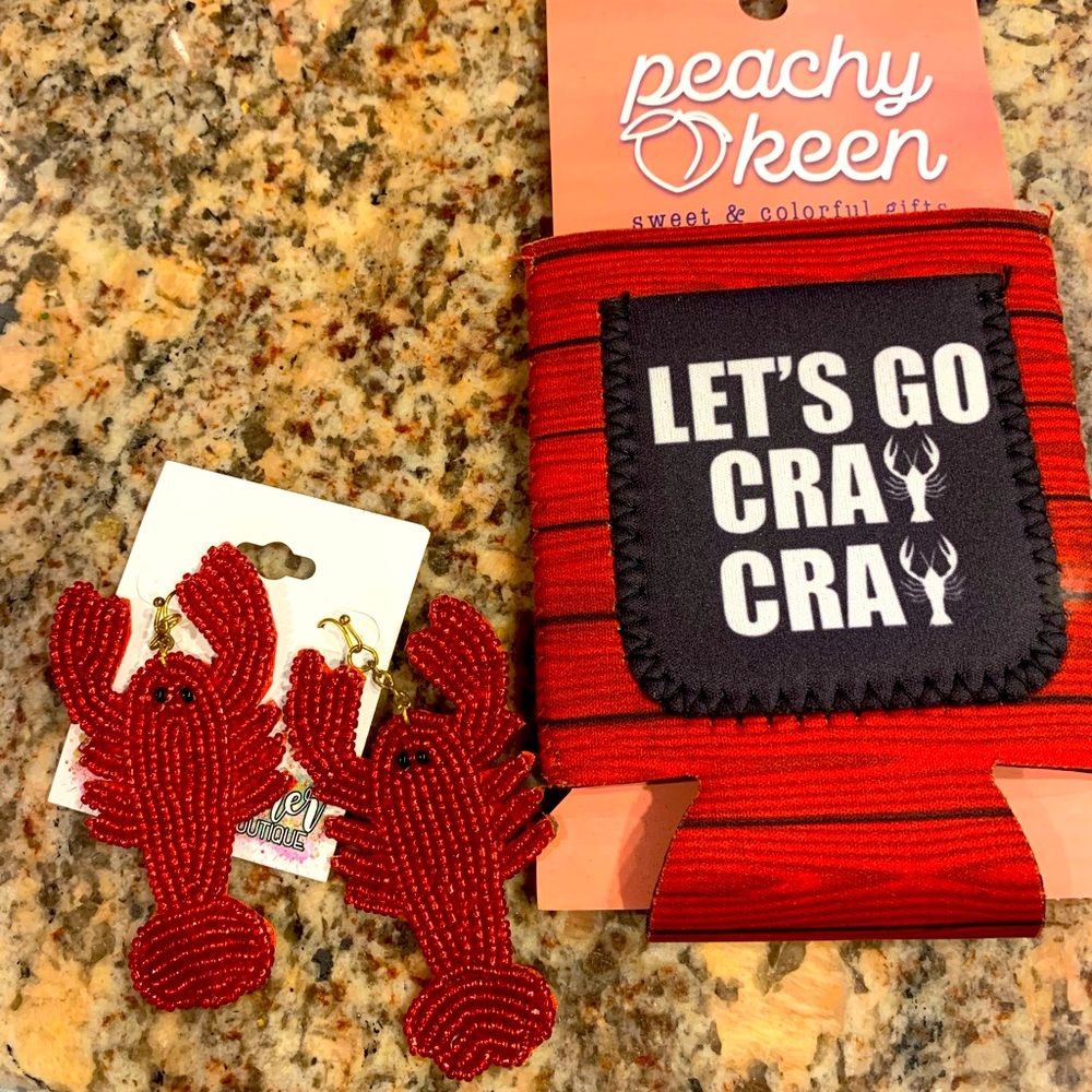 Crawfish pocket can cooler and beaded dangle earrings gift set